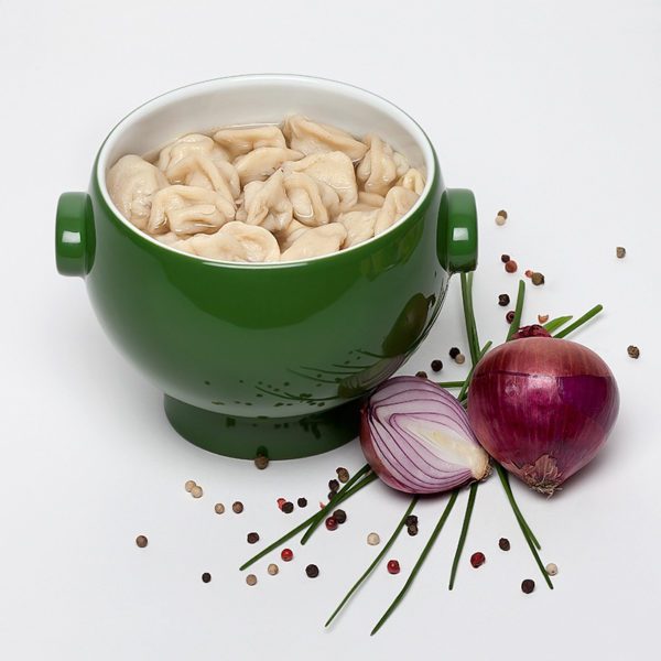 Sibirische Pelmeni (Teigtaschen mit Fleisch) Sibirische Pelmeni (Teigtaschen mit Fleisch)